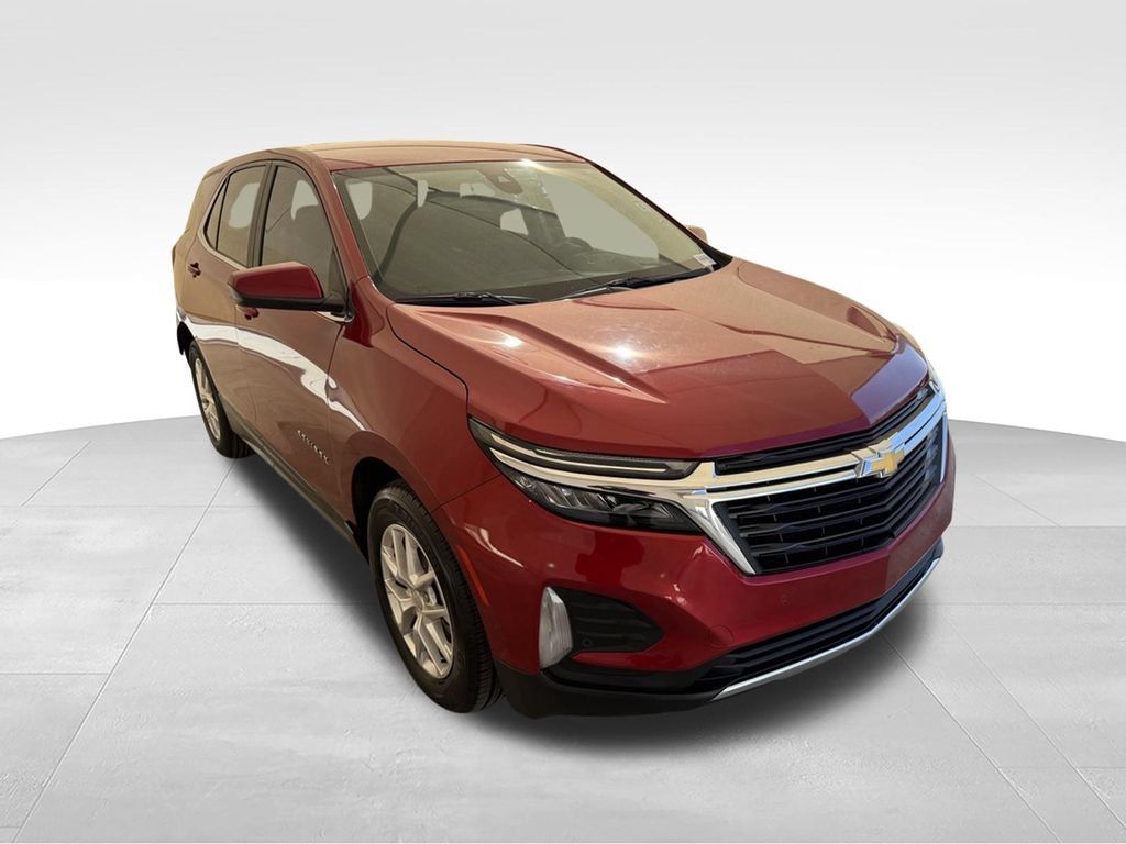 Used 2023 Chevrolet Equinox LT FWD image 4