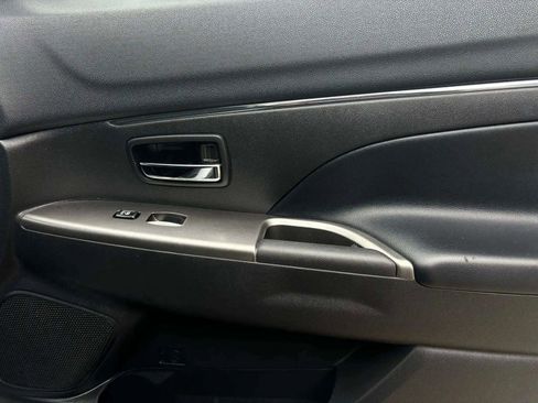 Used 2022 Mitsubishi Outlander Sport SE image 8