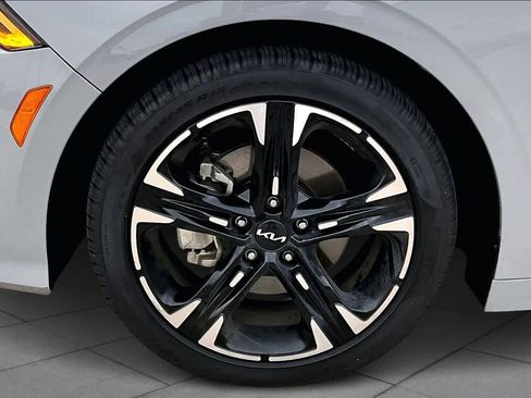 Used 2023 Kia K5 GT-Line image 10