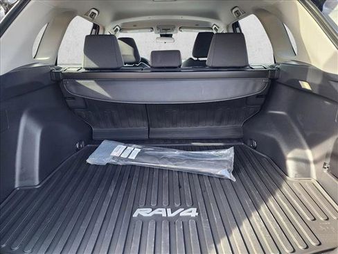 Certified 2025 Toyota RAV4 XLE FWD image 6