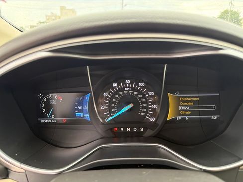 Used 2015 Ford Fusion SE w/ Equipment Group 202A FWD image 22
