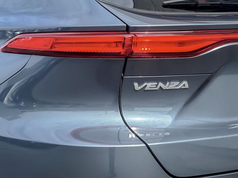 Certified 2023 Toyota Venza Limited AWD/4WD image 26