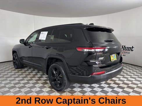 Used 2023 Jeep Grand Cherokee L Limited w/ Luxury Tech Group II image 7