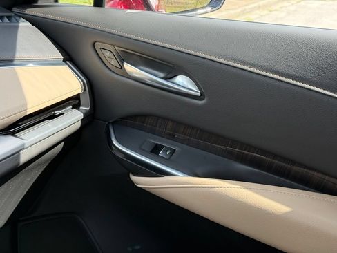 Certified 2024 Cadillac XT4 Premium Luxury w/ Technology Package FWD image 37