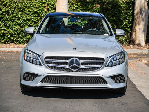 Used 2021 Mercedes-Benz C 300 Sedan image 4