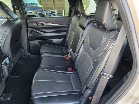 Used 2023 INFINITI QX60 Luxe w/ Cargo Package image 10