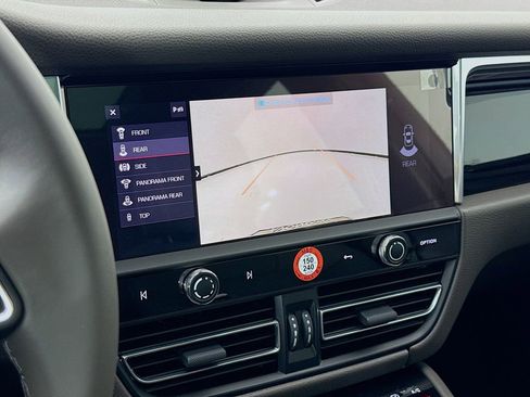 New 2026 Porsche Macan image 20