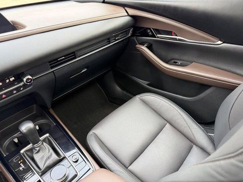 Used 2021 MAZDA CX-30 AWD 2.5 S w/ Premium Package image 18