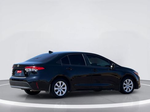 Used 2024 Toyota Corolla LE FWD image 4