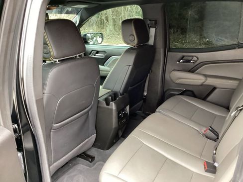 Used 2024 Chevrolet Colorado ZR2 w/ ZR2 Convenience Package III image 36