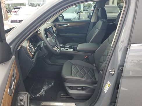 New 2026 Volkswagen Atlas SE FWD image 19