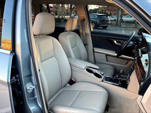 Used 2012 Mercedes-Benz GLK 350 2WD image 8