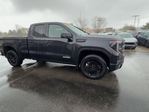 Used 2023 GMC Sierra 1500 Elevation image 2