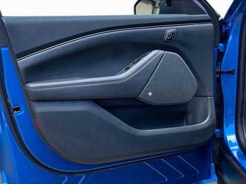 Used 2025 Ford Mustang Mach-E Premium RWD image 21