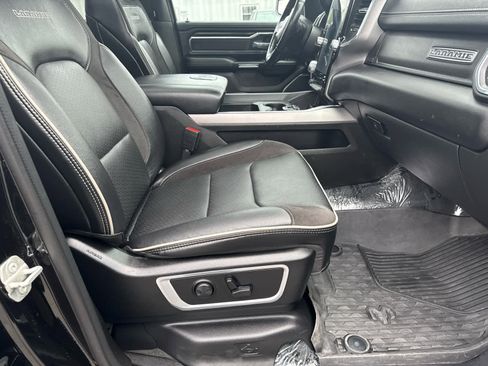Used 2024 RAM 1500 Laramie AWD/4WD image 12