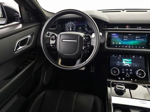 Used 2018 Land Rover Range Rover Velar R-Dynamic SE image 20