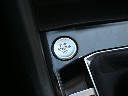 Used 2023 Volkswagen Taos SE image 30