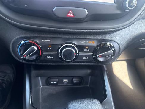 Used 2023 Kia Soul LX image 23