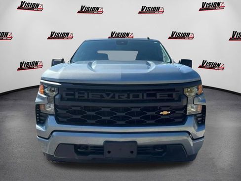 Used 2023 Chevrolet Silverado 1500 Custom image 2