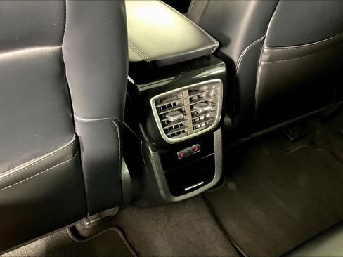 Used 2023 Lincoln Nautilus Reserve AWD/4WD image 34
