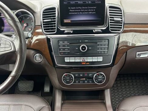 Used 2019 Mercedes-Benz GLS 450 4MATIC image 4
