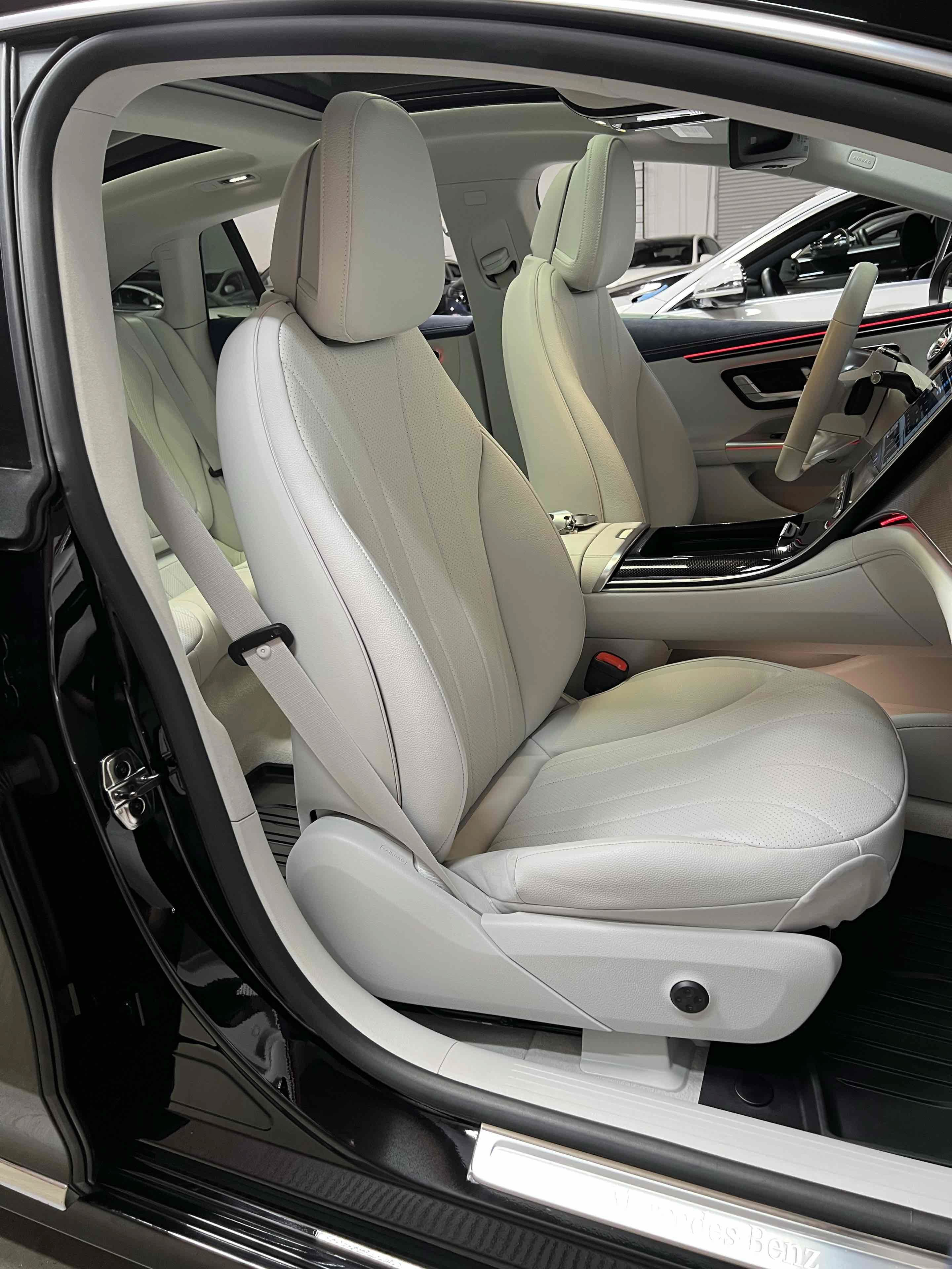 Used 2023 Mercedes-Benz EQE 350+ 4MATIC Sedan w/ Exclusive Trim Package image 39