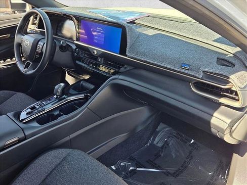 Certified 2024 Toyota Crown XLE image 21