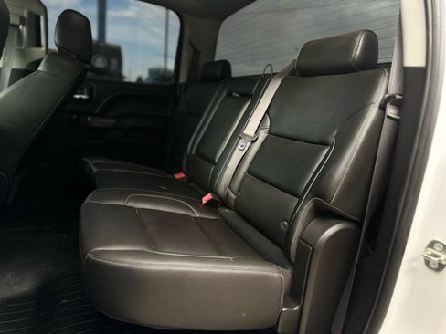 Used 2019 GMC Sierra 2500 SLT w/ Duramax Plus Package image 9