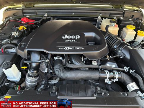 Used 2021 Jeep Gladiator Willys image 19