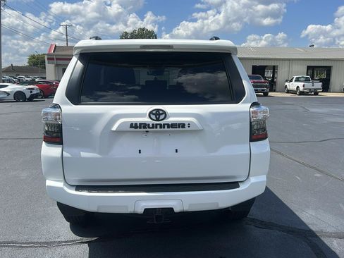 Used 2024 Toyota 4Runner SR5 Premium w/ Moonroof Package AWD/4WD image 6