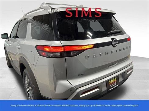 Used 2024 Nissan Pathfinder SL w/ Cargo Package image 42