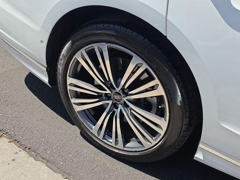 Used 2024 Audi A8 L 3.0T AWD/4WD image 10