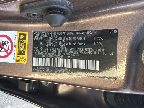 Used 2019 Toyota Highlander Plus FWD image 36