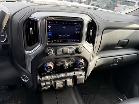 Used 2020 Chevrolet Silverado 1500 LT image 19