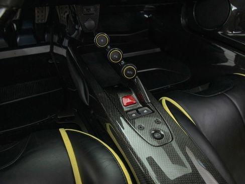 Used 2014 Ferrari LaFerrari image 38