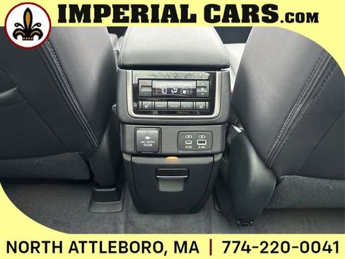 New 2025 Subaru Ascent Touring image 21