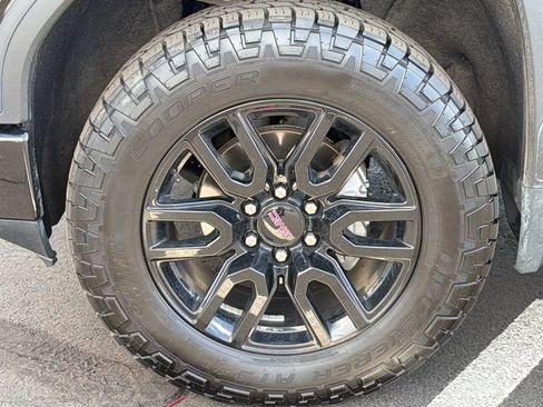 Used 2022 GMC Sierra 1500 Elevation AWD/4WD image 9