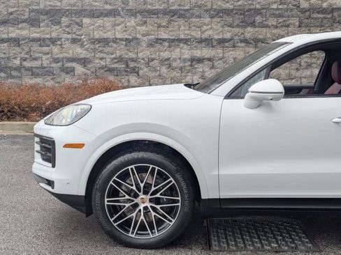 New 2026 Porsche Cayenne AWD/4WD image 11