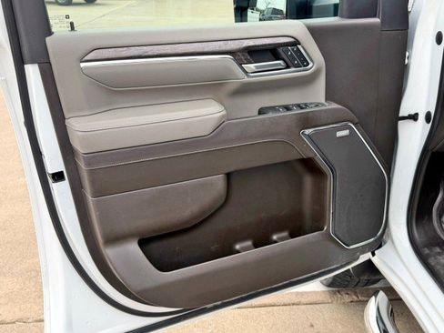 Certified 2024 Chevrolet Silverado 2500 LTZ w/ LTZ Plus Package image 15