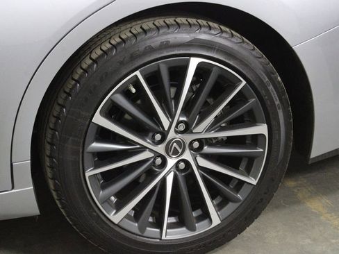 Used 2022 Lexus ES 350 w/ Premium Package image 42