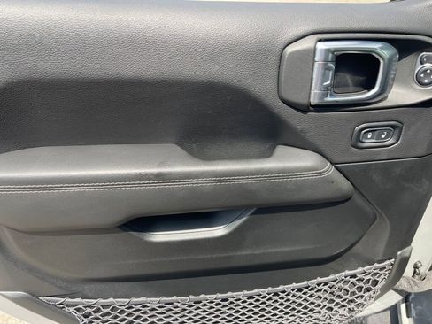 Used 2021 Jeep Wrangler Unlimited Rubicon 4xe w/ Steel Bumper Group AWD/4WD image 7