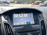 Used 2017 Ford Focus SEL image 3