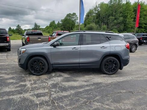 Used 2020 GMC Terrain SLE w/ Driver Convenience Package AWD/4WD image 4