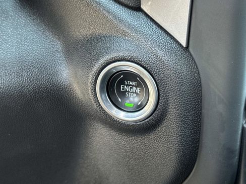 Used 2023 Chevrolet Silverado 1500 Custom RWD image 17