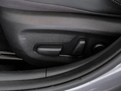 Used 2018 Hyundai Elantra GT w/ Tech Package 03 image 33