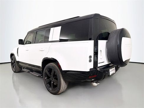 New 2026 Land Rover Defender 130 V8 image 7
