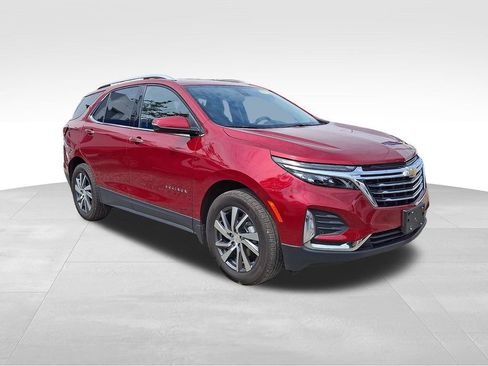 Used 2024 Chevrolet Equinox Premier AWD/4WD image 1