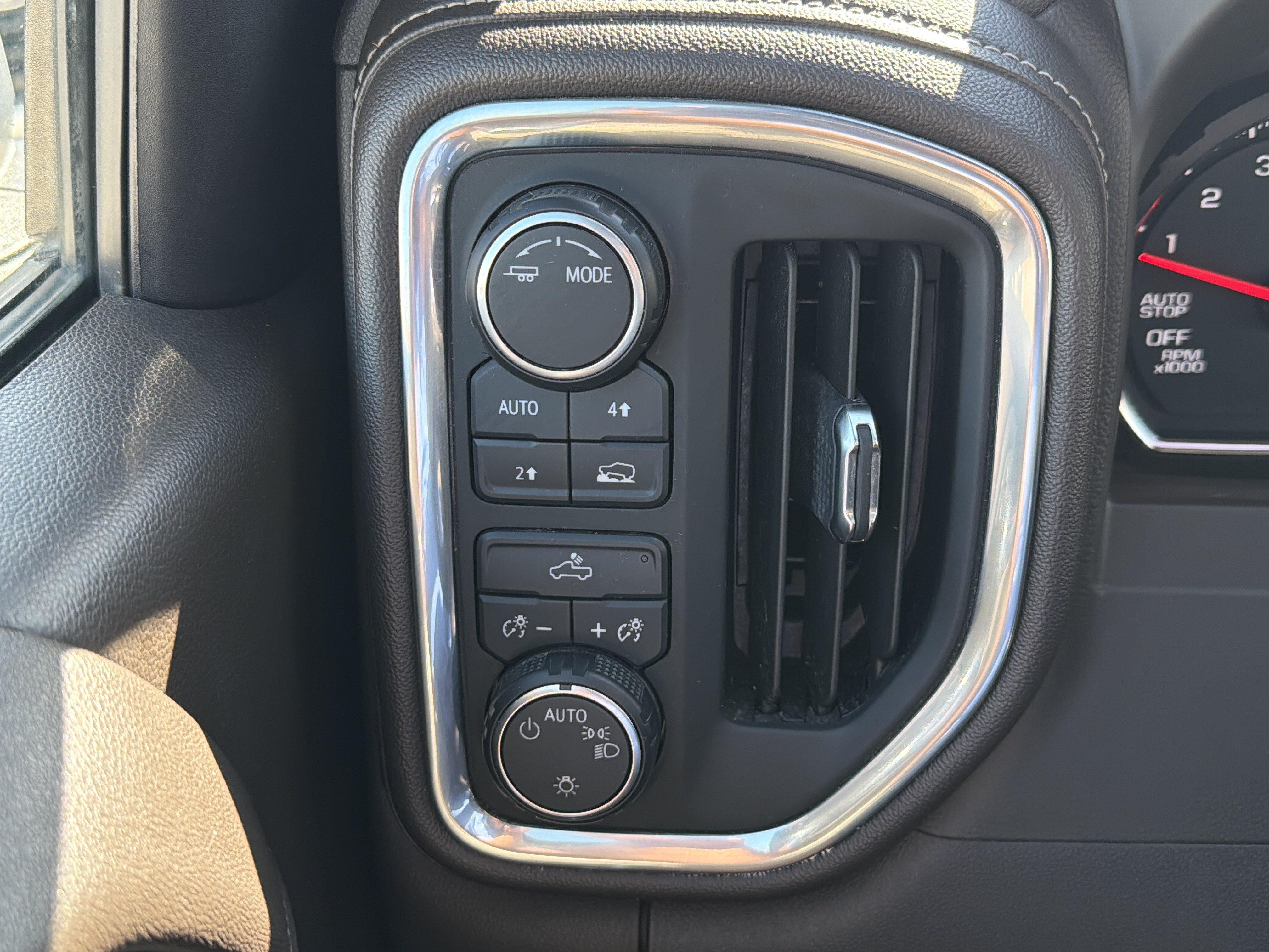 Used 2021 Chevrolet Silverado 1500 LT w/ Fleet Comfort Package AWD/4WD image 20