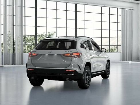 New 2026 Mercedes-Benz GLA 35 AMG 4MATIC image 24