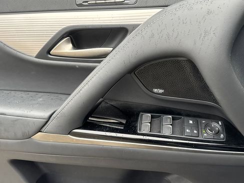 Used 2024 Lexus LX 600 F Sport image 24